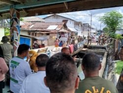 Tegakkan Perda, Satpol PP bongkar sejumlah bangunan di atas saluran air di kota Gorontalo