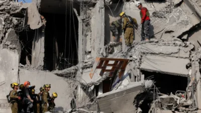 Iran Tembakkan Rudal ke Israel, Tewaskan 3 Orang di Beersheba