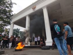Ricuh Demo Sopir Truk di Rujab Gubernur Gorontalo, Ini Penyebabnya!