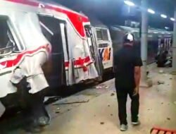Breaking News! KA Argo Bromo Anggrek Tabrak KRL di Bekasi Timur, Gerbong Wanita Ringsek