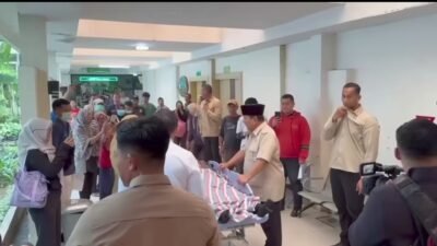 Pagi-Pagi Presiden Prabowo Jenguk Korban Tabrakan KA di RSUD Bekasi, Jawa Barat
